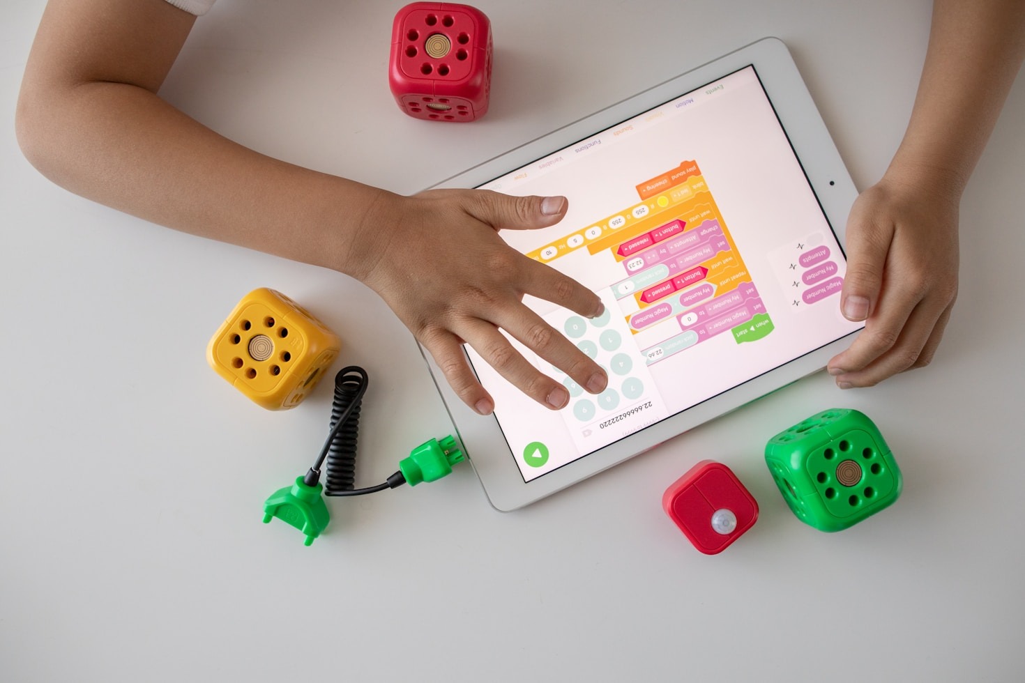 Top Tools for Managing Schoolwork Effectively